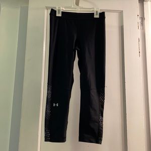 Under Armour - S 7/8 length athletic leggings